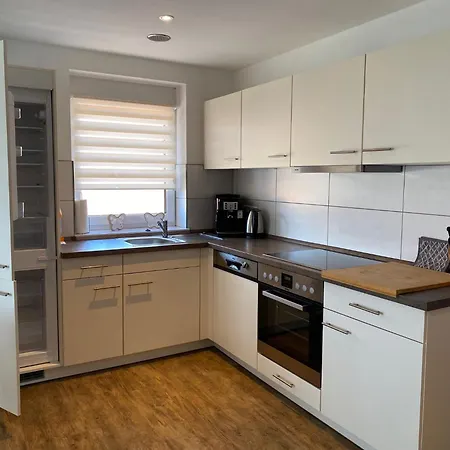 Suedpfalz Mit Balkon & Weinbergblick - Valley Suew Lägenhet *