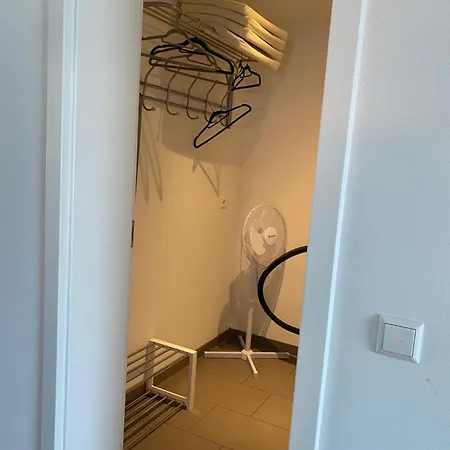 Suedpfalz Mit Balkon & Weinbergblick - Valley Suew Lägenhet Heuchelheim-Klingen