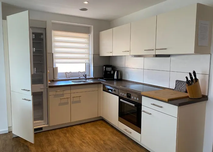 Suedpfalz Mit Balkon & Weinbergblick - Valley Suew Lägenhet *